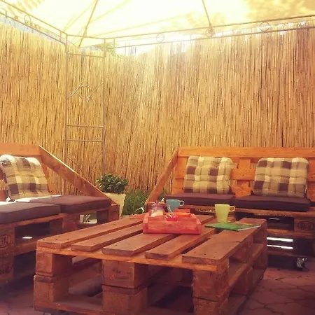Friends Hostel *